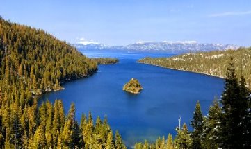 Things_To_See_in_Lake_Tahoe_Sierra_emerald_bay